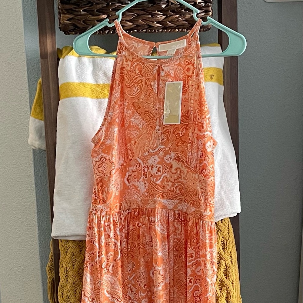 Super cute MK full length, light weight dress🧡